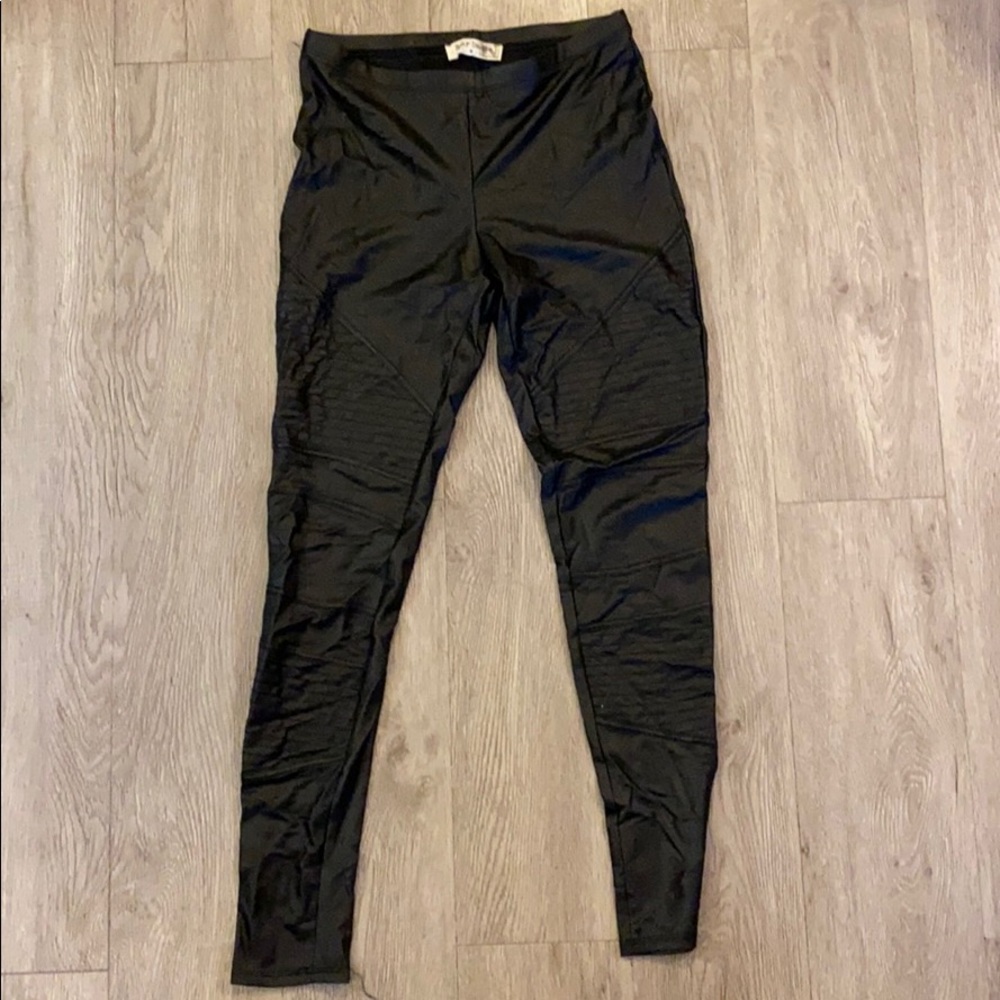 Vegan Leather Moro Leggings